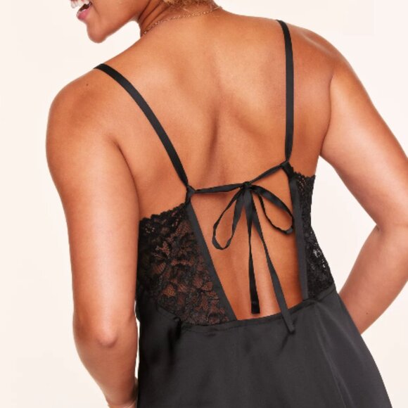 Black Slip - Picture 3 of 8